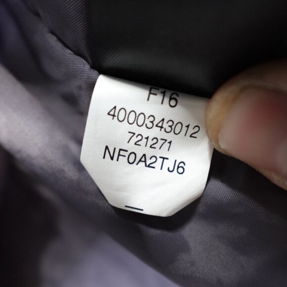 The North Face Womens Jacket Medium Black Hickory Pass Dryvent NF0A2TJ6 - Picture 6 of 16